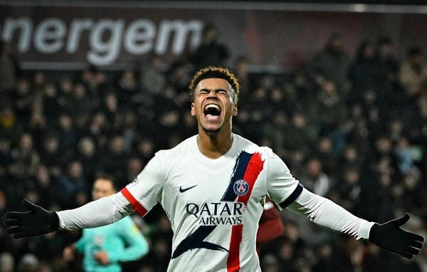 quả bóng vàng 2025 là của ai 16