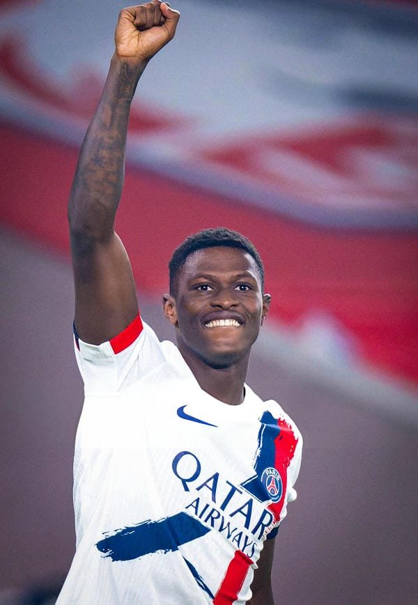 quả bóng vàng 2025 là của ai 6