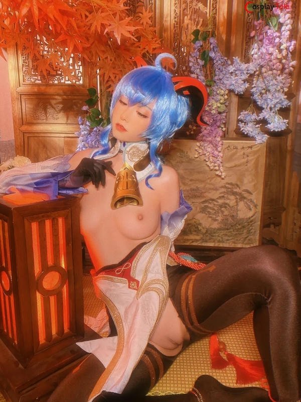 ảnh sex gái xinh cosplay 23