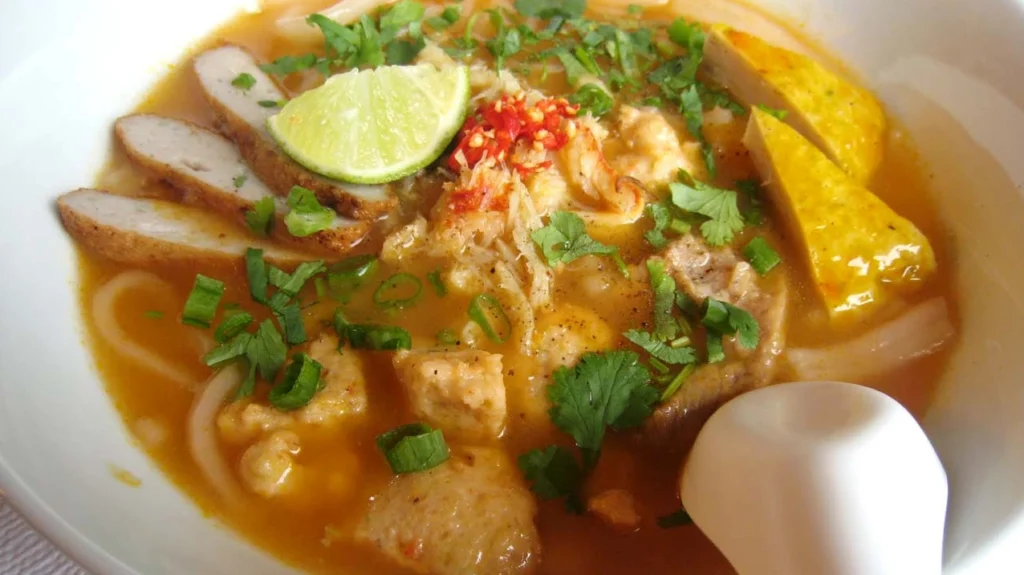 bi-quyet-cach-nau-banh-canh-cua-dam-da-thom-ngon-tai-nha_527