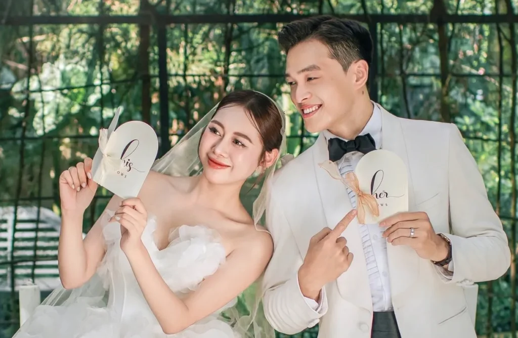 viet-phuong-thoa-la-ai-tieu-su-su-nghiep-va-nhung-dau-an-noi_168